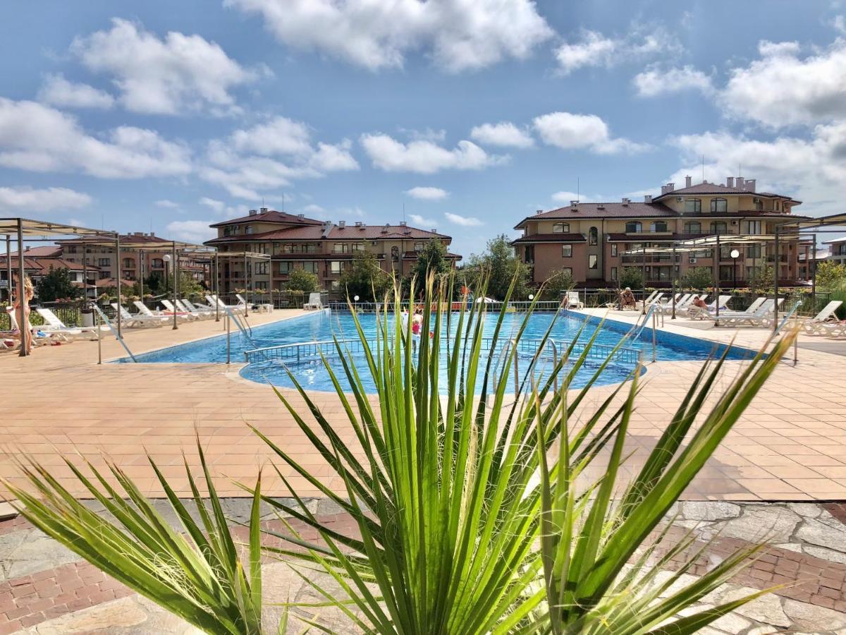 Sorrento - Menada Apartments Sveti Vlas Dış mekan fotoğraf