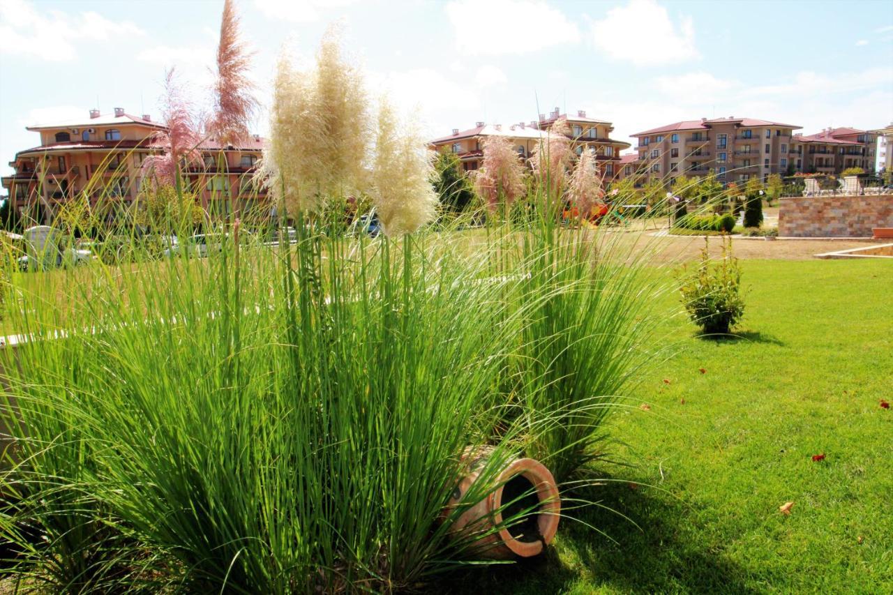 Sorrento - Menada Apartments Sveti Vlas Dış mekan fotoğraf