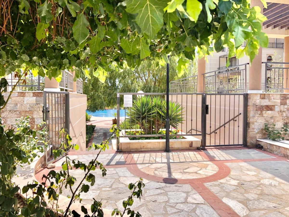 Sorrento - Menada Apartments Sveti Vlas Dış mekan fotoğraf