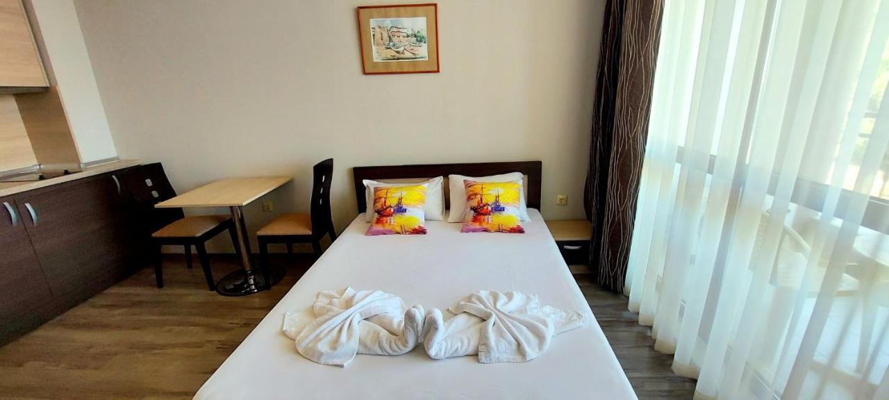 Sorrento - Menada Apartments Sveti Vlas Dış mekan fotoğraf
