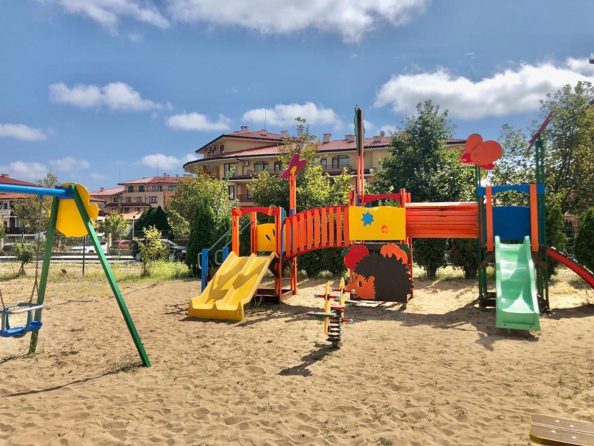Sorrento - Menada Apartments Sveti Vlas Dış mekan fotoğraf