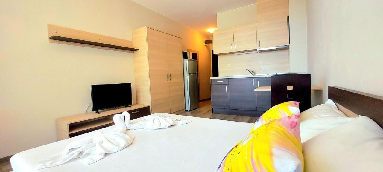 Sorrento - Menada Apartments Sveti Vlas Dış mekan fotoğraf