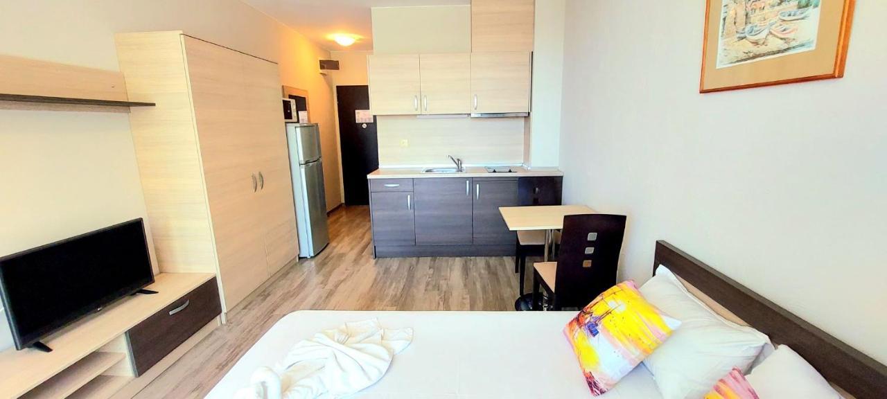 Sorrento - Menada Apartments Sveti Vlas Dış mekan fotoğraf