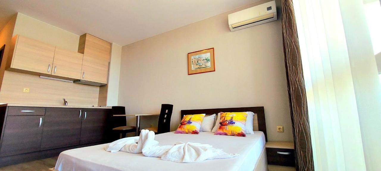 Sorrento - Menada Apartments Sveti Vlas Dış mekan fotoğraf